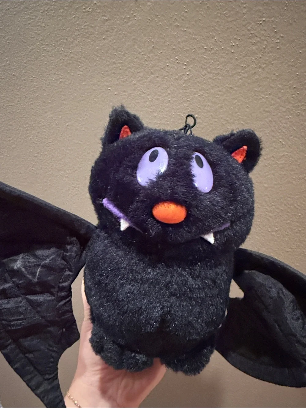 1996 Gibson Greetings Hanging bat 7” Halloween Plush WORKS Laughs